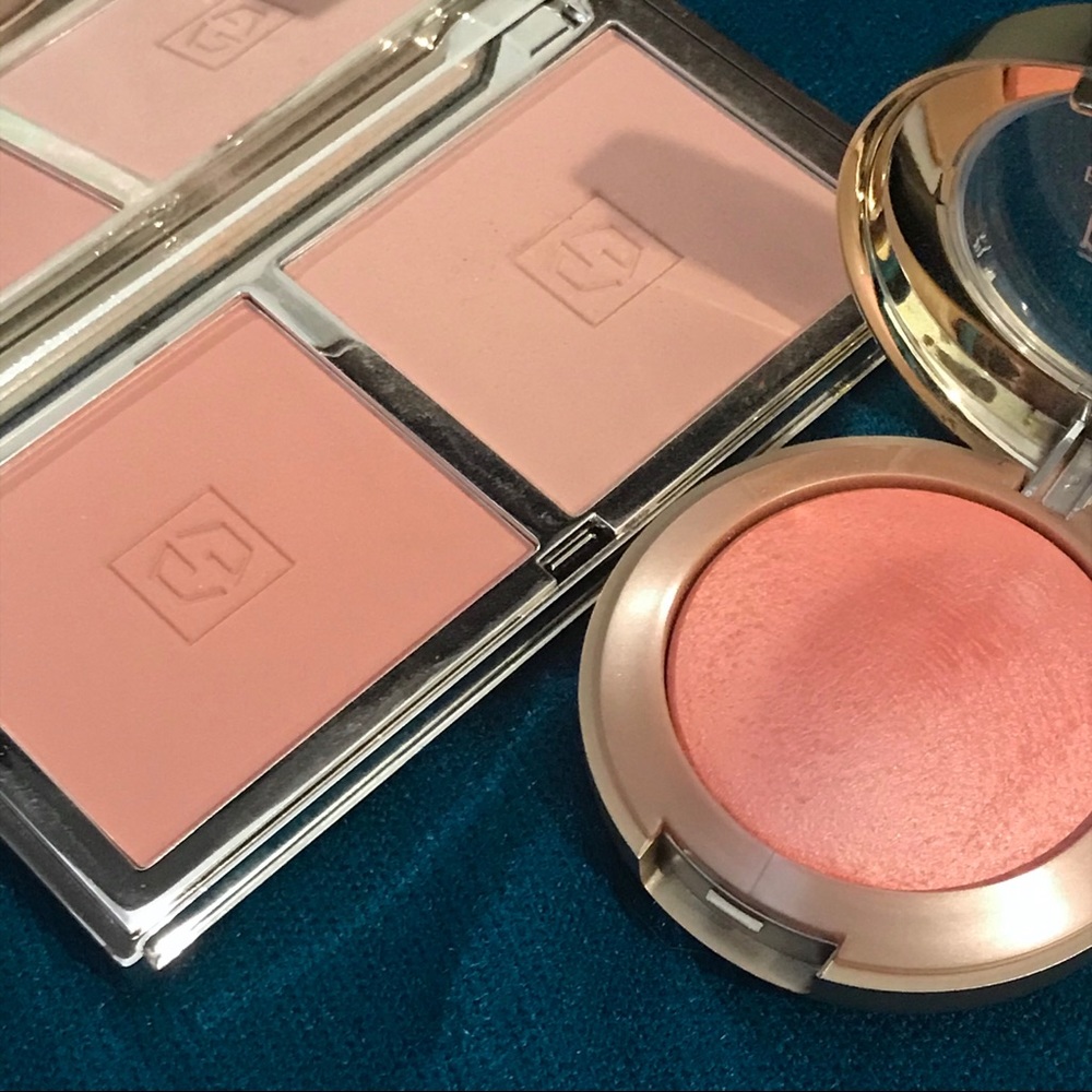 Jouer Blush in “Adore”